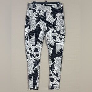 Curvy Girl Ashley Stewart Newspaper Print Leggings Pants 1X Stretch